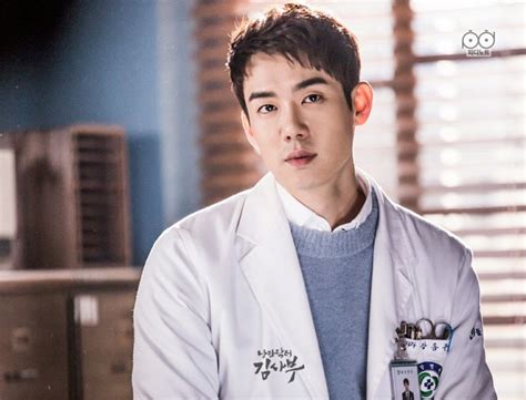 On Twitter Dr Romantic Original Cast Yoo Yeon Seok Dr Kang Dong