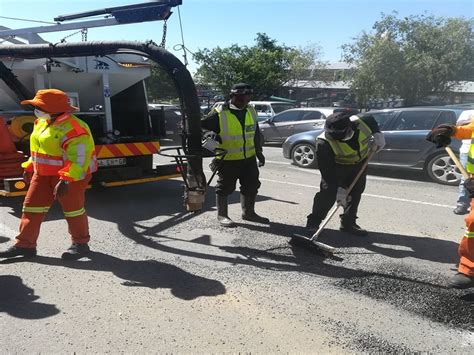 Joburg Mayor Herman Mashaba Joins JRA To Repair Potholes Sandton