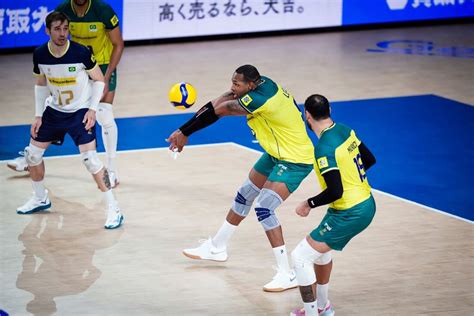 Brasil x Holanda Seleção Masculina de Vôlei busca encaminhar vaga na