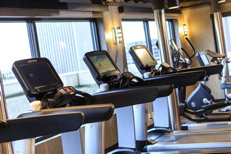 Directions to Renaissance Seattle Hotel via Bus or Light Rail 35