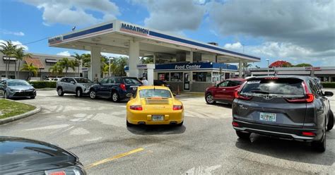 Contin An Los Problemas Para Comprar Gasolina En Miami