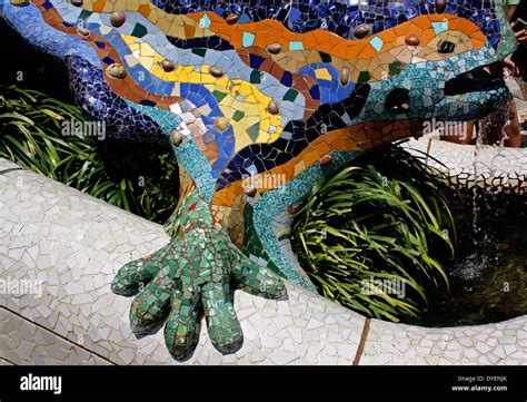 Mosaic Lizard At Antoni Gaudis Parc Guell Immagini E Fotografie Stock