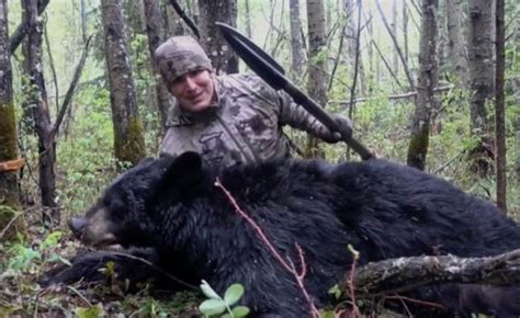 American Hunter Who Killed Bear With Homemade Spear Could Face Charges Nature News Express