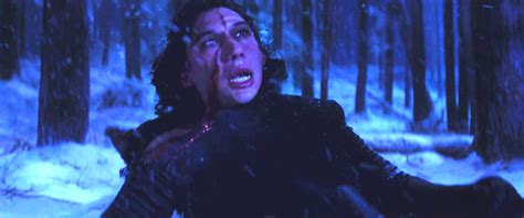 'Last Jedi' director moves scar on Kylo Ren's face, chaos ensues | Mashable