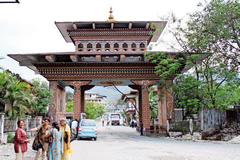 Knowledgetour - Jaigaon(India) - Phuentsholing(Bhutan) Border | Bhutan ...