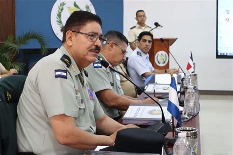 Ejército Guatemala on Twitter En instalaciones de la Conferencia de