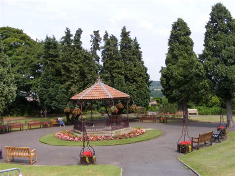 Bridgnorth Bandstand Gordon Griffiths Cc By Sa 2 0 Geograph