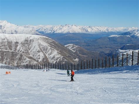 Guide To Queenstown Skiing