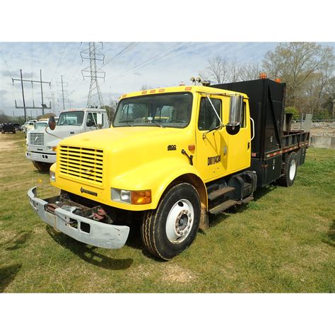 2001 International 4900 Flatbed Truck Jm Wood Auction Company Inc