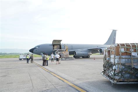 Un KC 135E de la FACh trasladará ayuda humanitaria desde Panamá a Haití