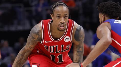 Demar Derozan Joins Sacramento Kings On A Three Year M Sign And