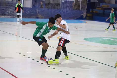 Partidas do futsal marcam início dos Jogos Escolares em Lucas do Rio