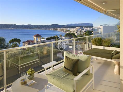 Sale Apartment Cap d'Antibes - 1 Bedrooms - Sea view - Within walking ...