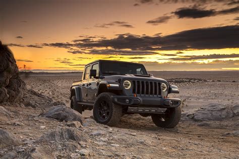 Jeep Desert Rated Gladiator Mojave Set To Take Things To New Extremes The Detroit Bureau