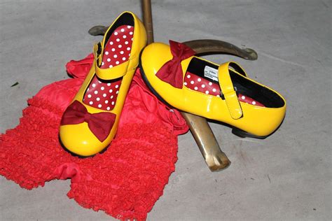 Costume Minnie Mouse Yellow Mary Jane Shoe Kitten Heel Shoe By Disney