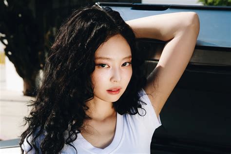 Blackpinks Jennie Releases New Single And Music Video Titled Mantra