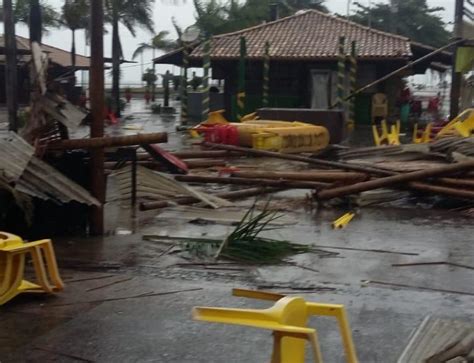 Temporal causa estragos e assusta moradores em Porto Seguro ninguém