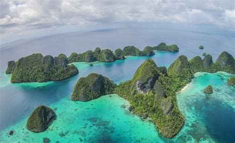 Wayag - Papua Explorers Resort Raja Ampat