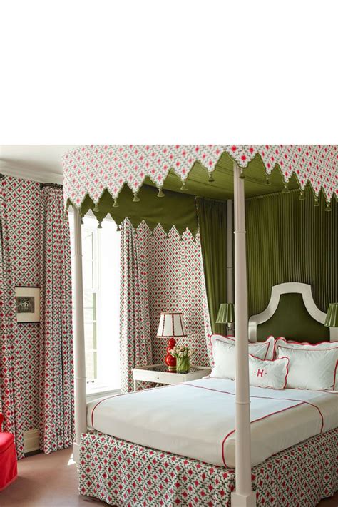 11 Unique Red Bedroom Ideas - Red Decor Ideas for Bedroom