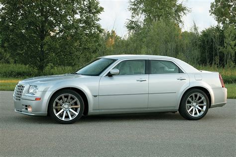 2009 Chrysler 300 SRT8 - Photos Exterior | CarBuzz