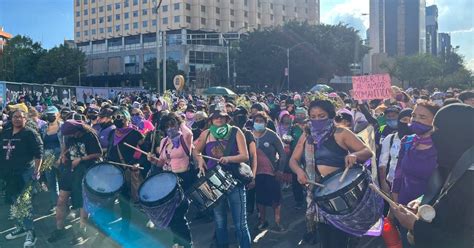 Marcha del 25N en CDMX en imágenes