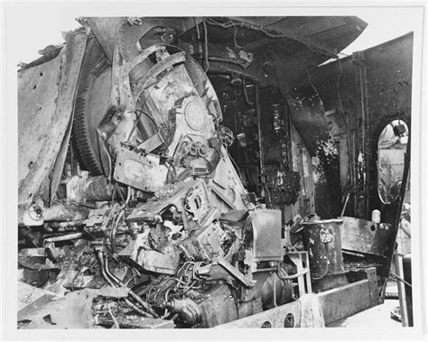 Nh 75434 Uss Laffey Dd 724 Severely Damaged