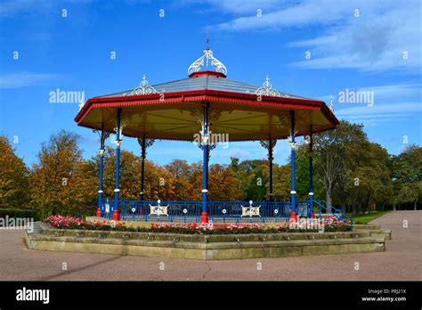 Naturally Lit Colourful Images Of The Traditional Victorian Style