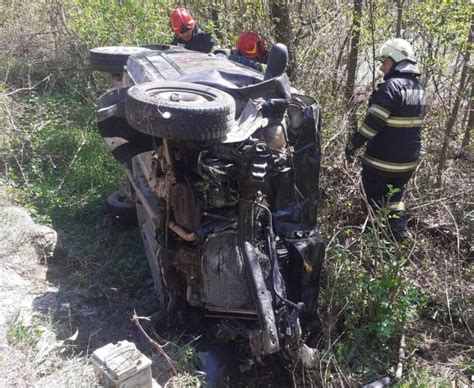 Cluj Accident în comuna Iara O mașină s a răsturnat FOTO Ştiri de