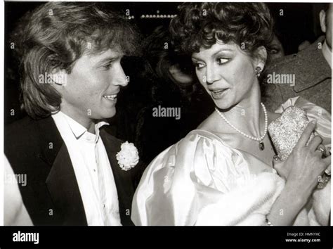 Andy gibb 1984 fotografías e imágenes de alta resolución Alamy