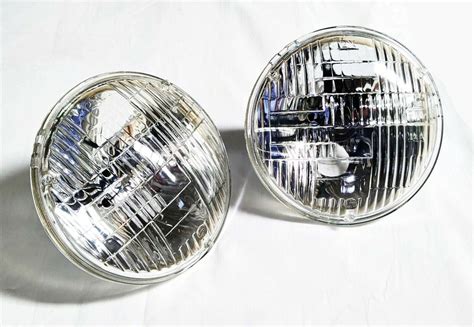 Low Beam Sealed Domed Head Light Pair For Datsun Nissan