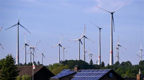 Berliner Tageszeitung Renewable Energy Capacity Additions To Hit