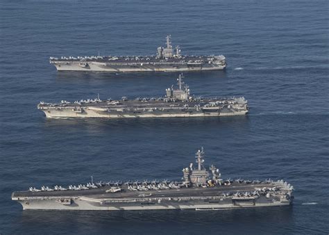 Fight To Hawaii How The U S Navy Is Training Carrier Strike Groups