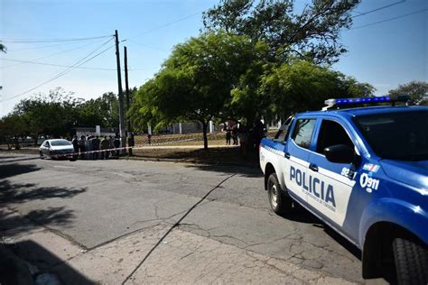 Un Nuevo Femicidio En Córdoba Asesinó A Su Expareja E Intentó Quitarse La Vida En La Calle