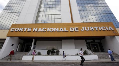 Corte Suprema De Ecuador Declara Que No Es Necesario Que Una Persona