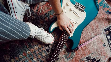 How To Get In A Better Guitar Practice Routine Haley Powers Music