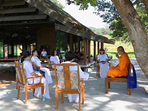 Meditation Retreat Thailand | The Middle Way Institute