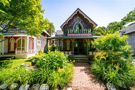 Victorian House Styles: An Era of Unique Design | Redfin