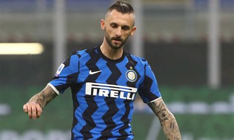 Inter Nuovo Ingaggio Per Brozovic Lofferta Mercato Calciomercato