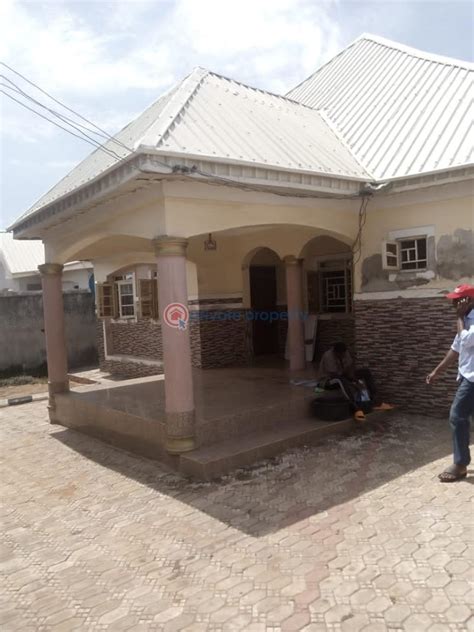 For Sale 3 Bedroom Bungalow Kurikyo Road Dadin Kowa Lafia Nasarawa