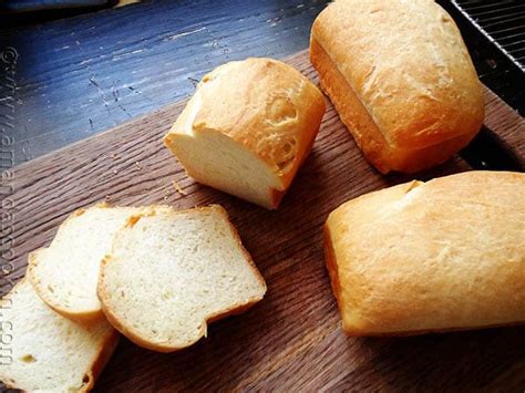 Amish White Bread Mini Loaves Amanda S Cookin