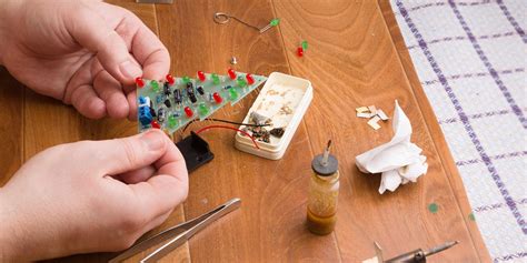 12 Electronics Kits To Spark Diy Creativity