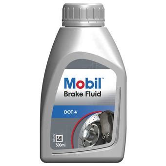 Mobil Brake Fluid DOT 4 | Halfords UK