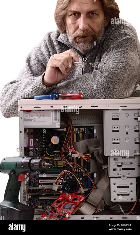 Computer Repair Hi Res Stock Photography And Images Alamy