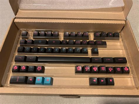 SA Maxkeys Miami Nights Keycaps, Computers & Tech, Parts & Accessories