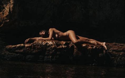 Juliana Paes Faz Topless Em Cachoeira Na Chapada Dos Veadeiros E Ganha