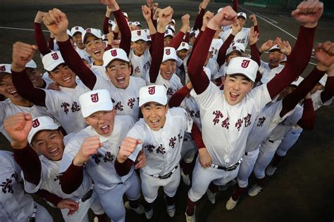 ＜センバツ発表＞センバツ出場を決め喜ぶ常総ナイン （撮影・白鳥 佳樹） ― スポニチ Sponichi Annex 野球