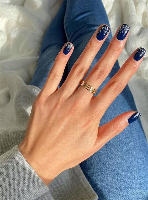 19 Stunning Navy Blue Nails Dark Blue Nails To Copy