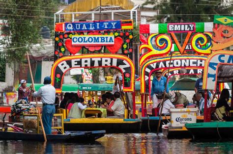 Xochimilco: The Floating Gardens of Mexico City ⋆ Photos of Mexico by Dane Strom