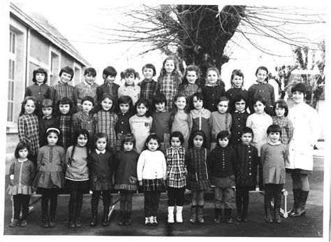 Photo De Classe Cp 1967 1968 à Naintré De 1967 Ecole Primaire De