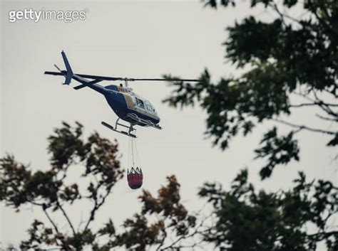 Firefighting Helicopter 이미지 1011954844 게티이미지뱅크